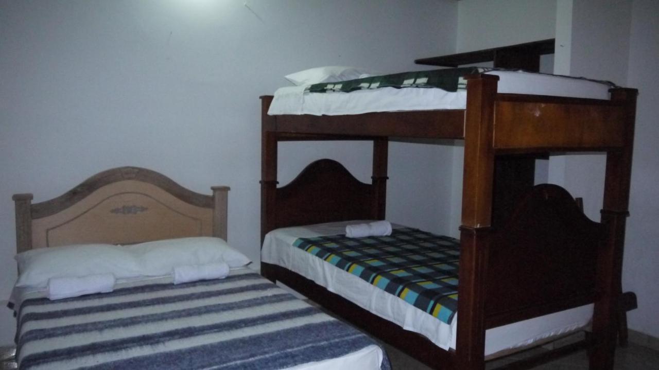 חרדין Hostal Naty Luna מראה חיצוני תמונה