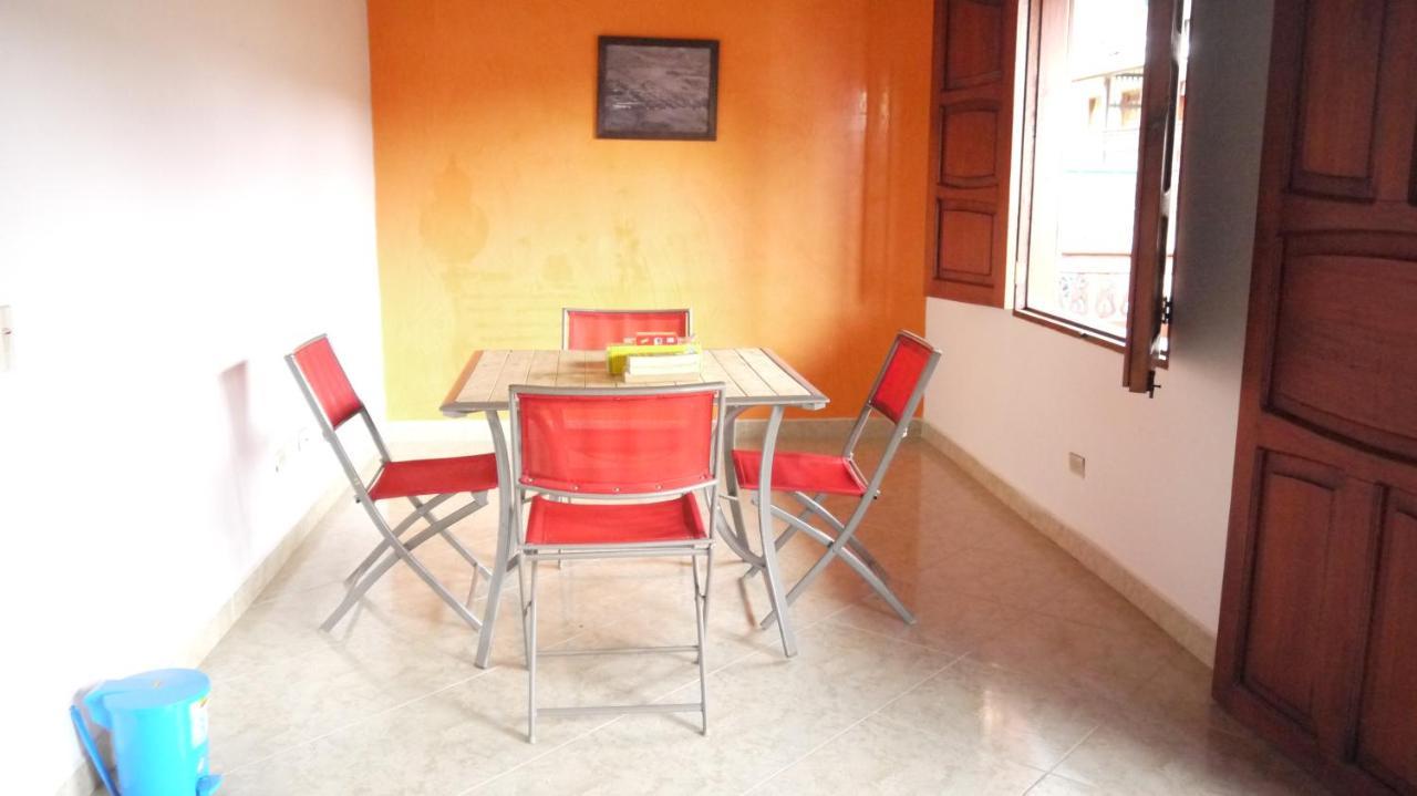 חרדין Hostal Naty Luna מראה חיצוני תמונה