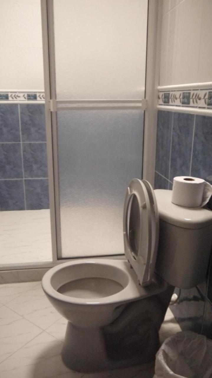 חרדין Hostal Naty Luna מראה חיצוני תמונה