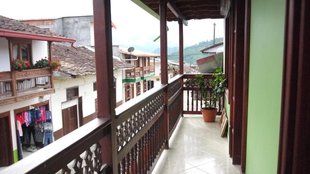 חרדין Hostal Naty Luna מראה חיצוני תמונה