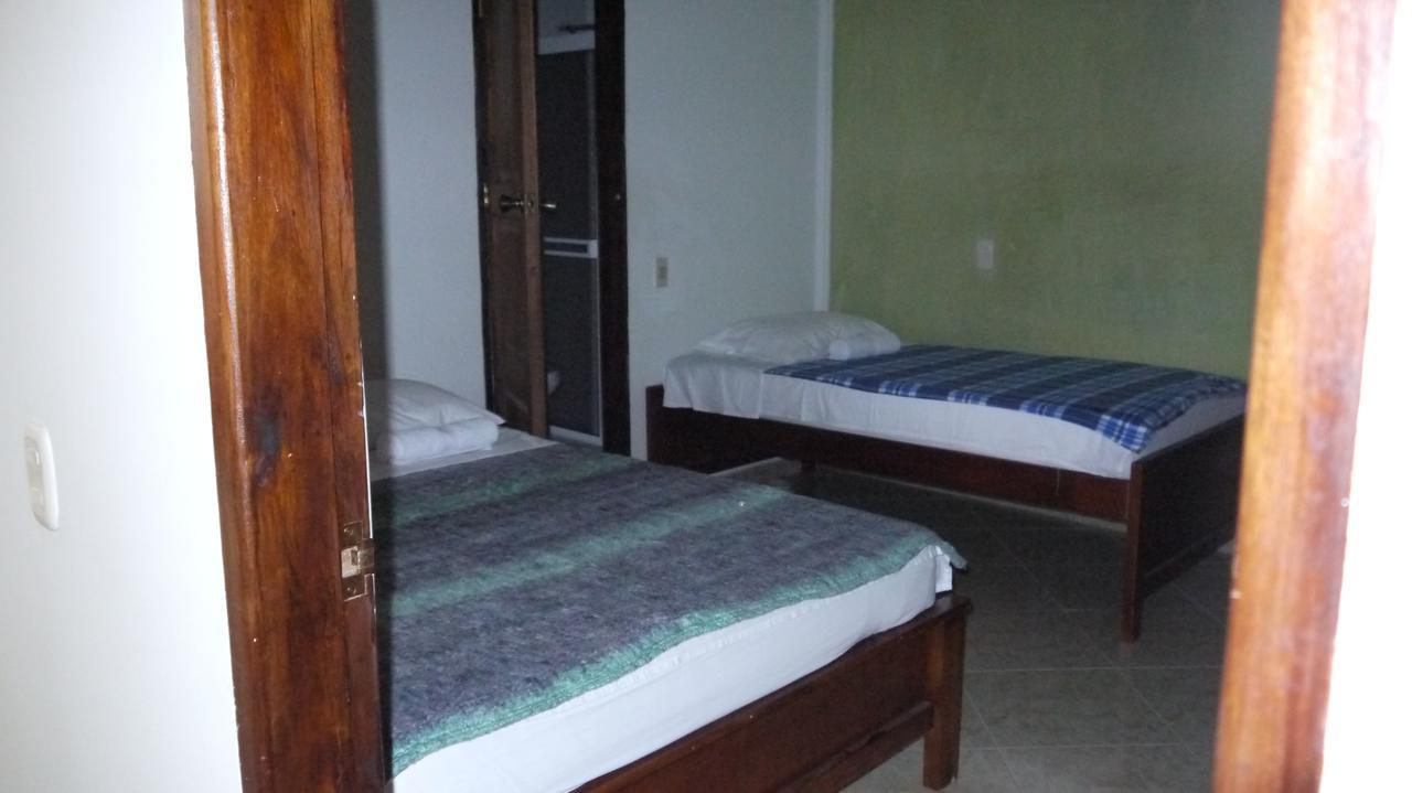 חרדין Hostal Naty Luna מראה חיצוני תמונה