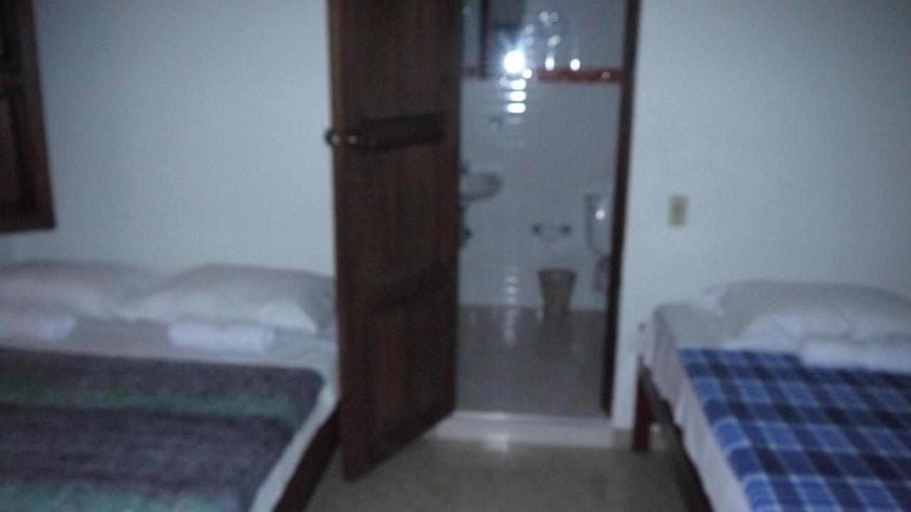 חרדין Hostal Naty Luna מראה חיצוני תמונה